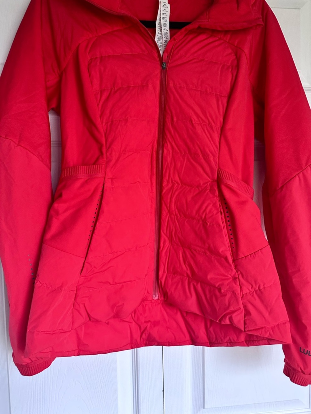 lululemon athletica Women's Red Hooded Puffer Jacket - Picture 6 of 9
